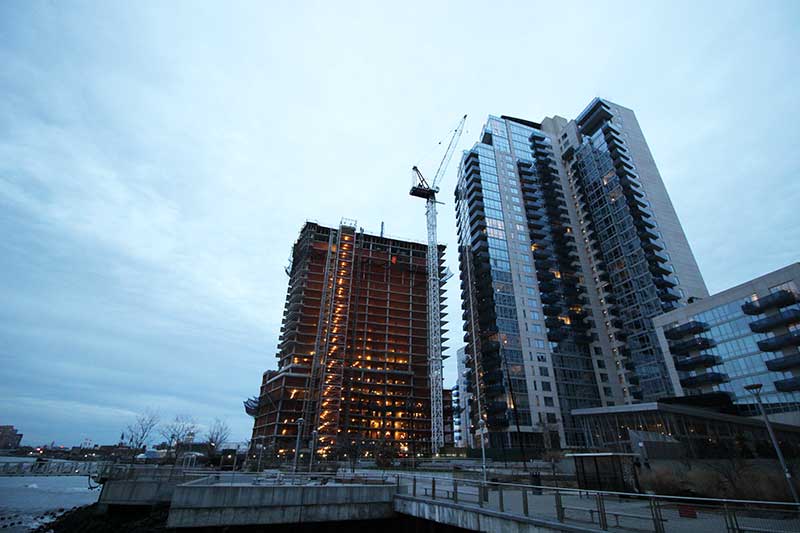 the final Edge tower on the Williamsburg Waterfront at 2 north 6th