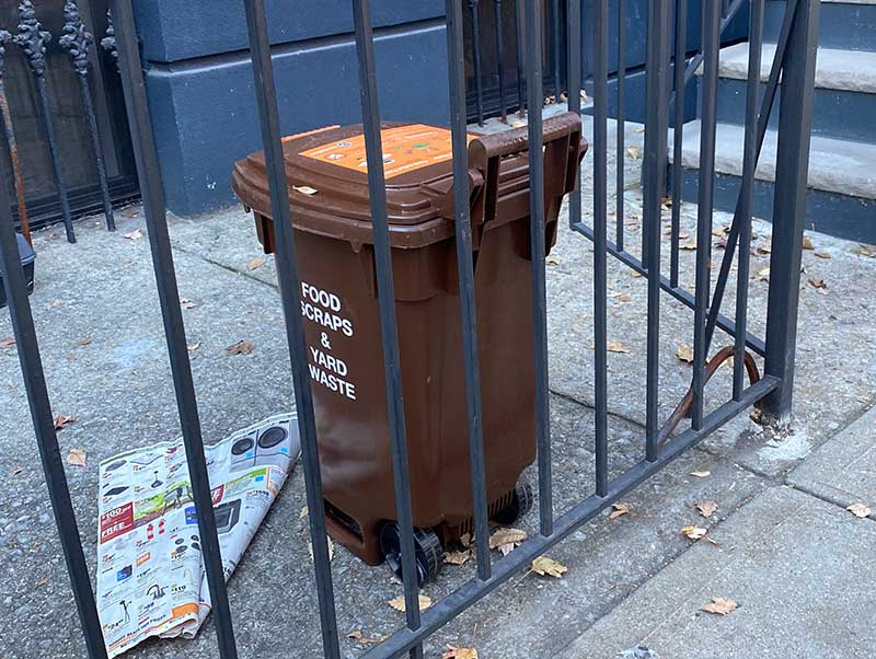 small compost bin