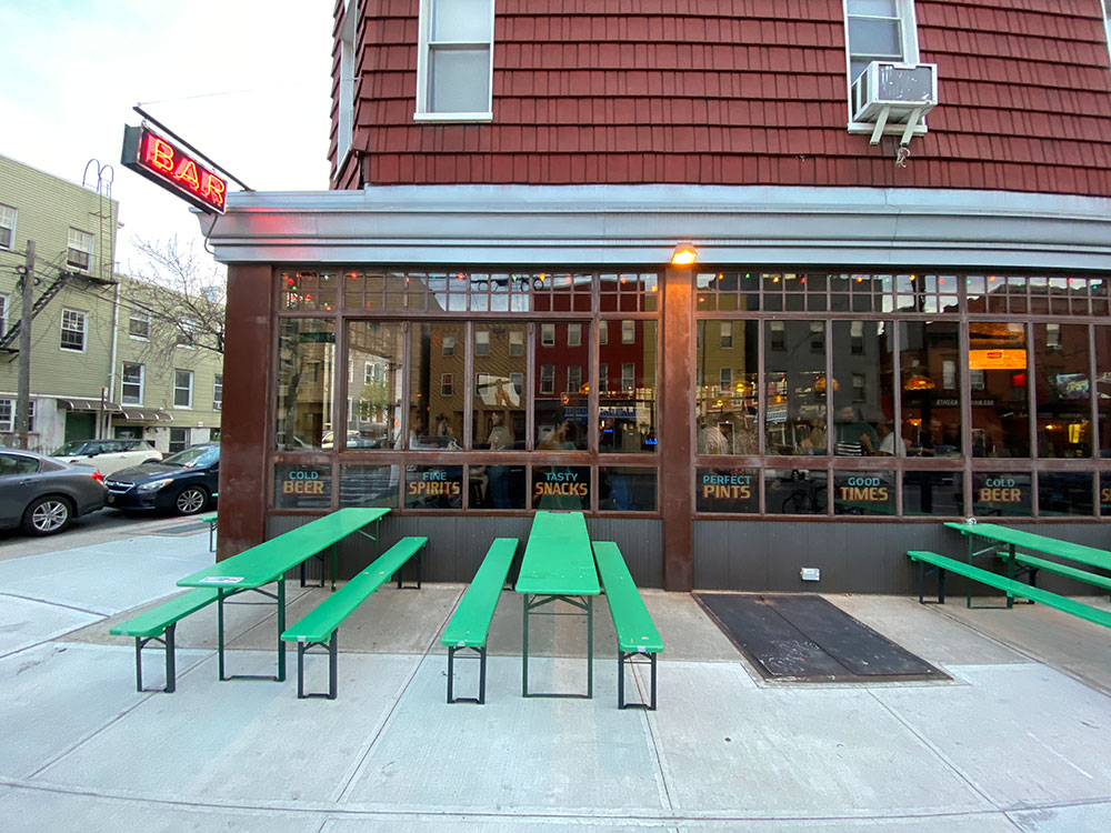 Common Mollies opens on Bushwick Ave