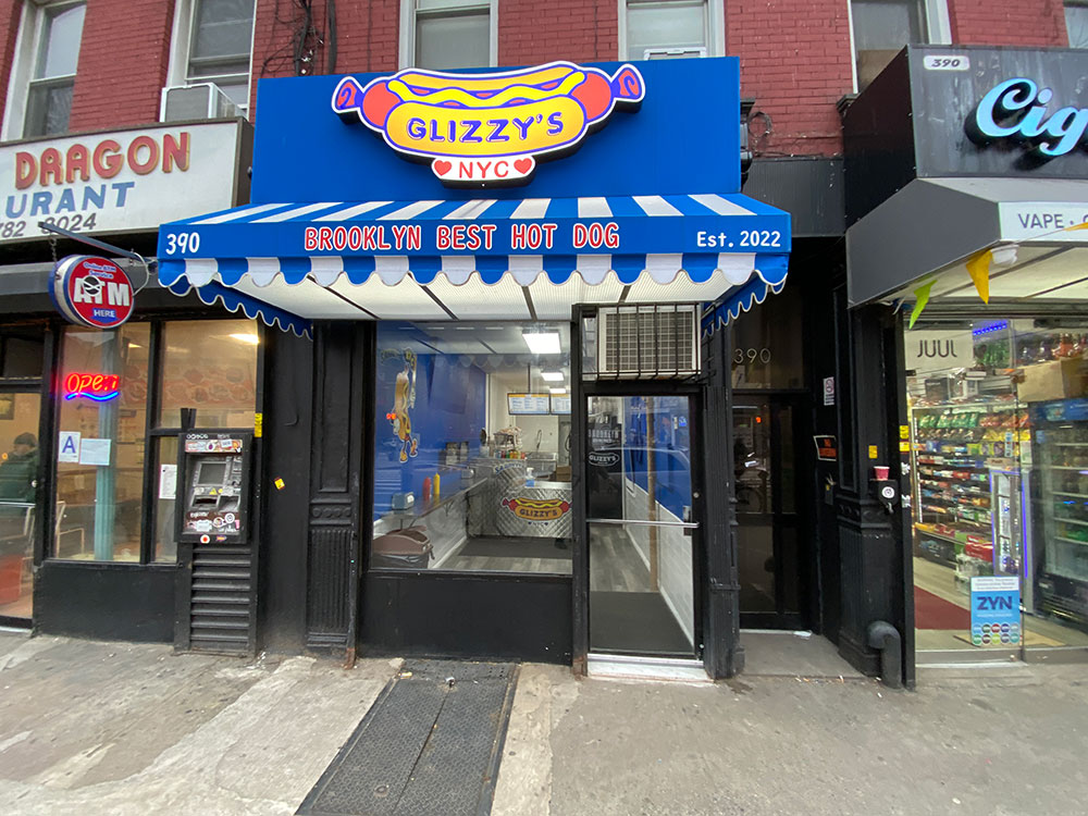 Glizzy's brings fancy hot dogs back to Williamsburg
